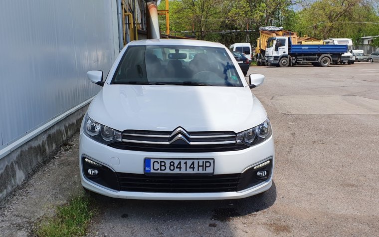Citroen C-Elysee компактен