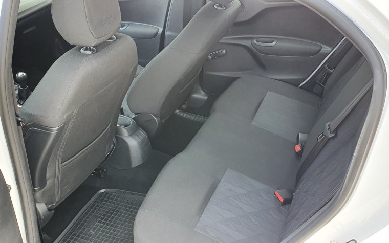 Citroen C-Elysee компактен